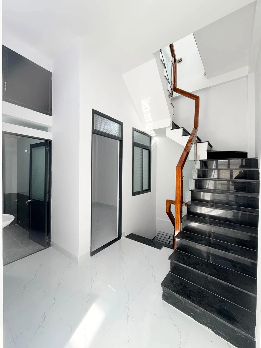 Bán nhà hẻm 41m2, 3 phòng ngủ, 3 tầng Võ Muười Quận 12 - Ảnh thu nhỏ 3