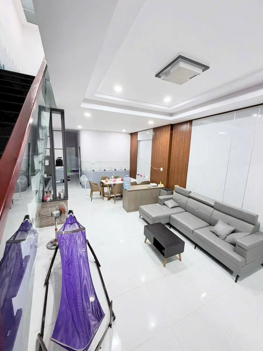 Bán nhà lầu 3PN 92m² Phan Thiết, giá 2 tỷ - Ảnh thu nhỏ 4