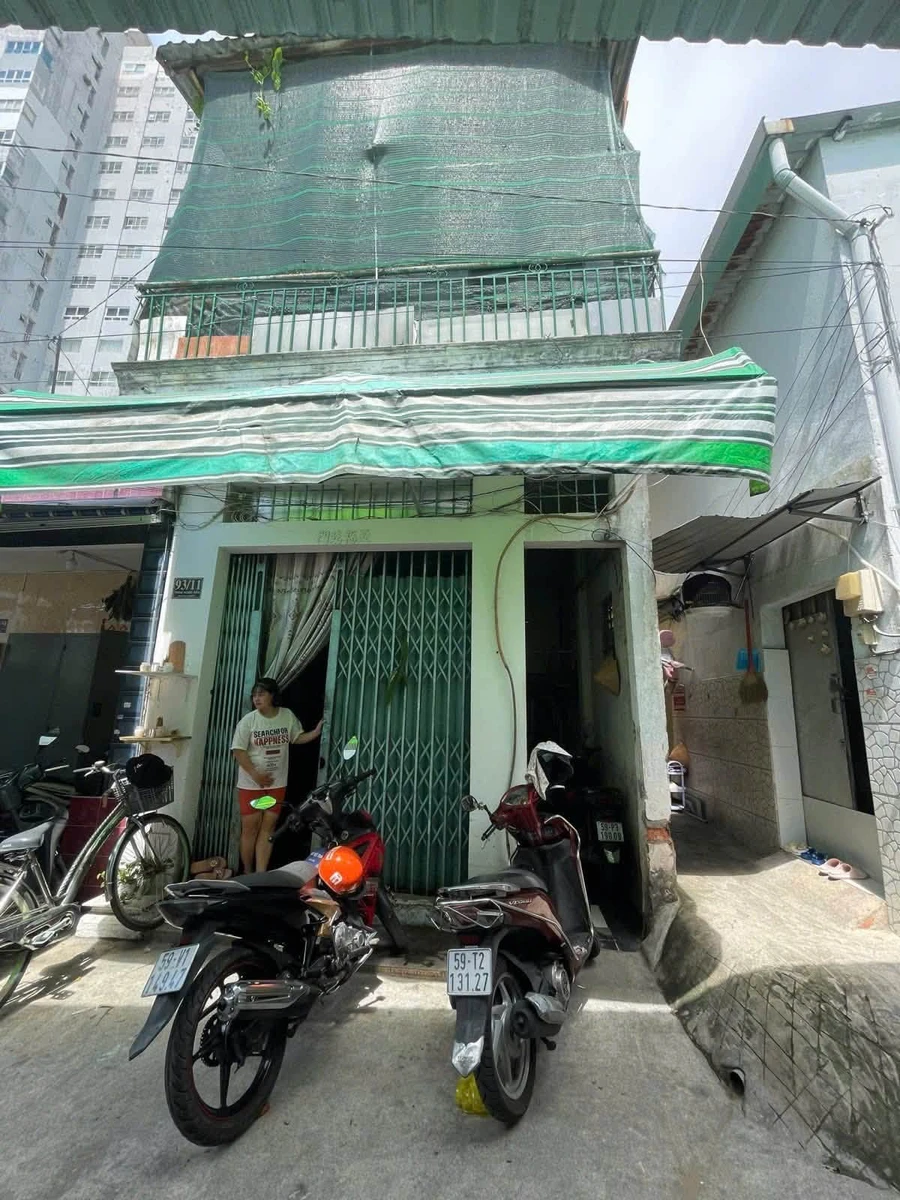 Bán nhà cấp 4 hẻm xe hơi Thoại Ngọc Hầu, Tân Phú 68m² giá 5,5 tỷ - Ảnh 1