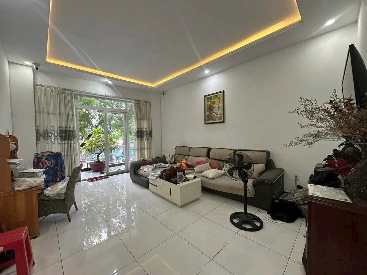 Bán nhà mặt tiền Ngô Gia Tự 5 tỷ 4, 240m², Q.12 - Ảnh 1
