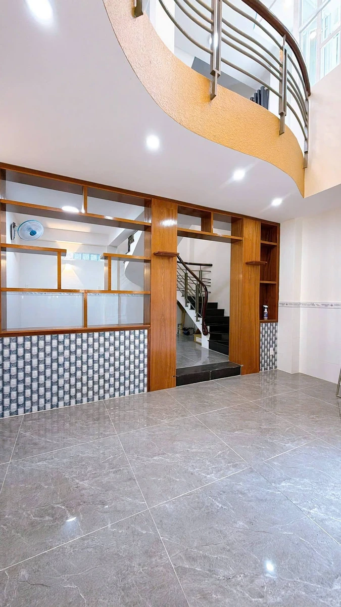 Bán nhà mới 1 trệt 1 lửng 2 lầu 37,7m2, 3PN, Phường Khánh Hội, Quận 4, giá 4,599 tỷ - Ảnh thu nhỏ 2