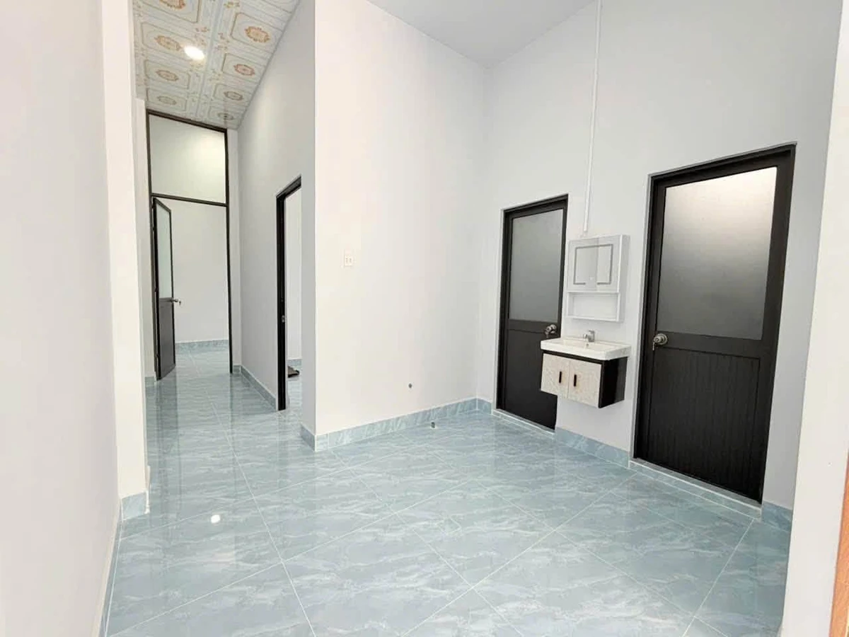 Bán nhà 5x20 2 phòng ngủ 2 toilet sổ hồng riêng tại Phường An Hòa, Trảng Bàng, Tây Ninh - Ảnh thu nhỏ 4