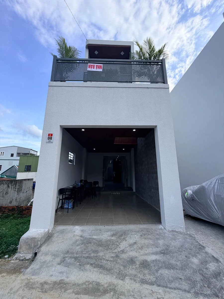 Bán nhà mặt tiền Võ Nguyên Giáp, Buôn Ma Thuột, 4x21m, 3 mê 1 hầm, 4PN, giá 9,3 tỷ - Ảnh 1