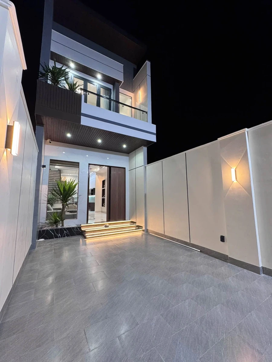 Bán nhà 1 trệt 1 lầu 3PN 121.5m² Nguyễn Văn Linh Quận 7 - Ảnh thu nhỏ 2
