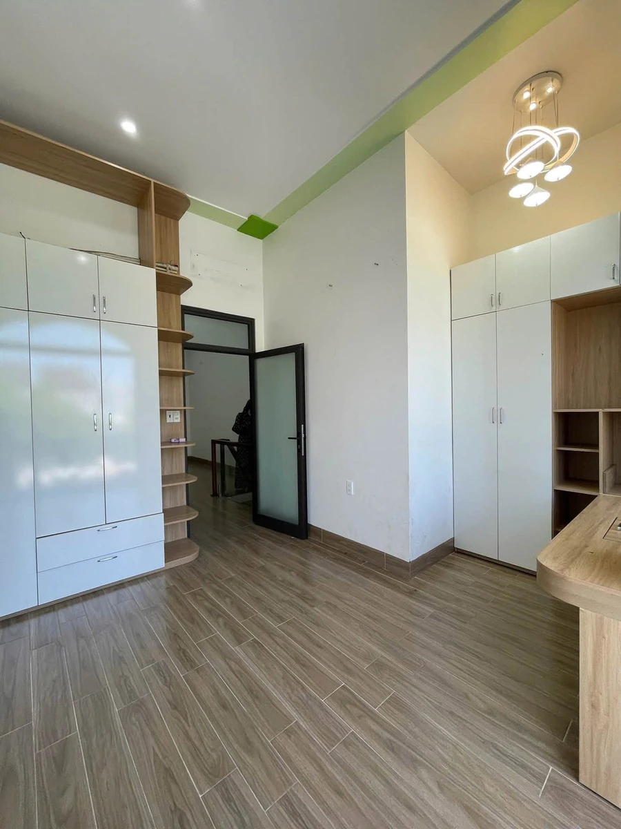 Nhà bán 3 tầng 4 phòng ngủ 125m² Quảng Ngãi - Ảnh thu nhỏ 5