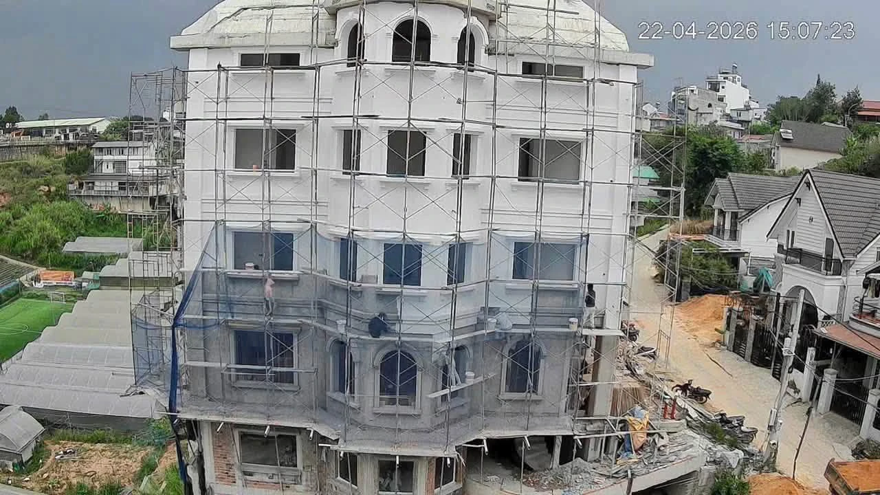 Bán khách sạn 43 tỷ 2.700m² Đà Lạt - Ảnh 1