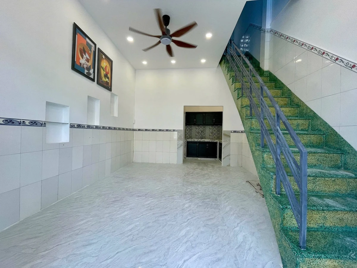 Bán nhà mặt tiền đường Ngô Đến 31,1m², 1 trệt 1 lầu, giá 2 tỷ 350, Nha Trang - Ảnh thu nhỏ 3