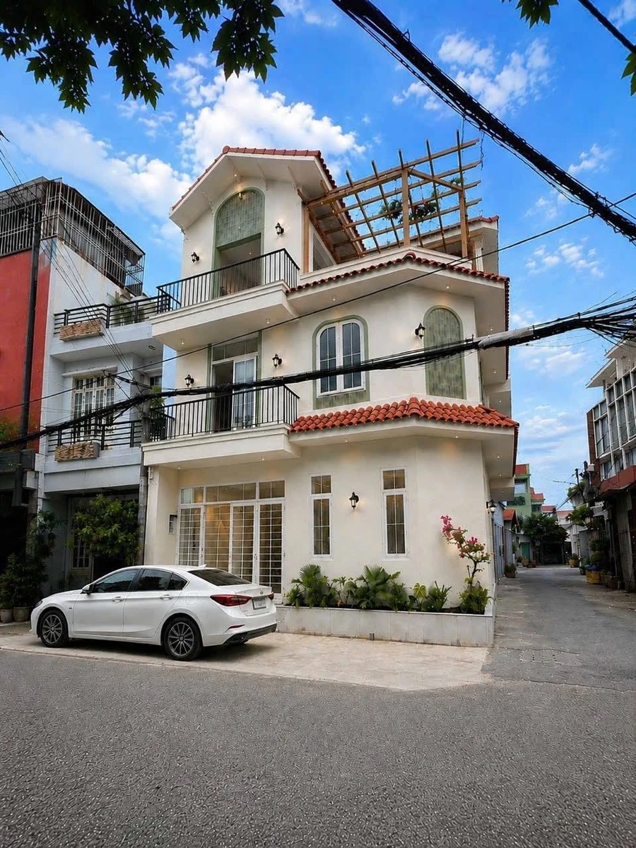 Bán nhà góc 2 mặt hẻm 6m, 100,9m², 3 tầng, 6PN, Trung Mỹ Tây, Quận 12 - Ảnh 1