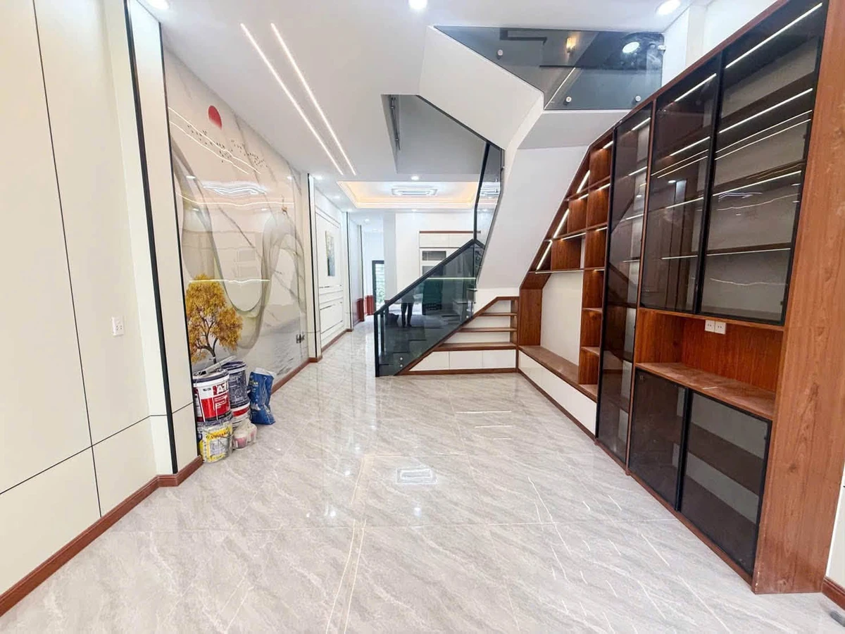 Bán nhà 1 trệt 1 lầu 150m2 Trấn Biên 5.2 tỷ - Ảnh thu nhỏ 2