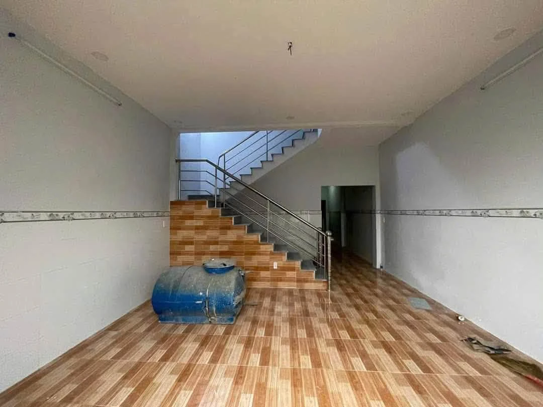 Bán nhà lầu 4PN 2WC 90m² Bình Chánh 1,35 tỷ - Ảnh thu nhỏ 4