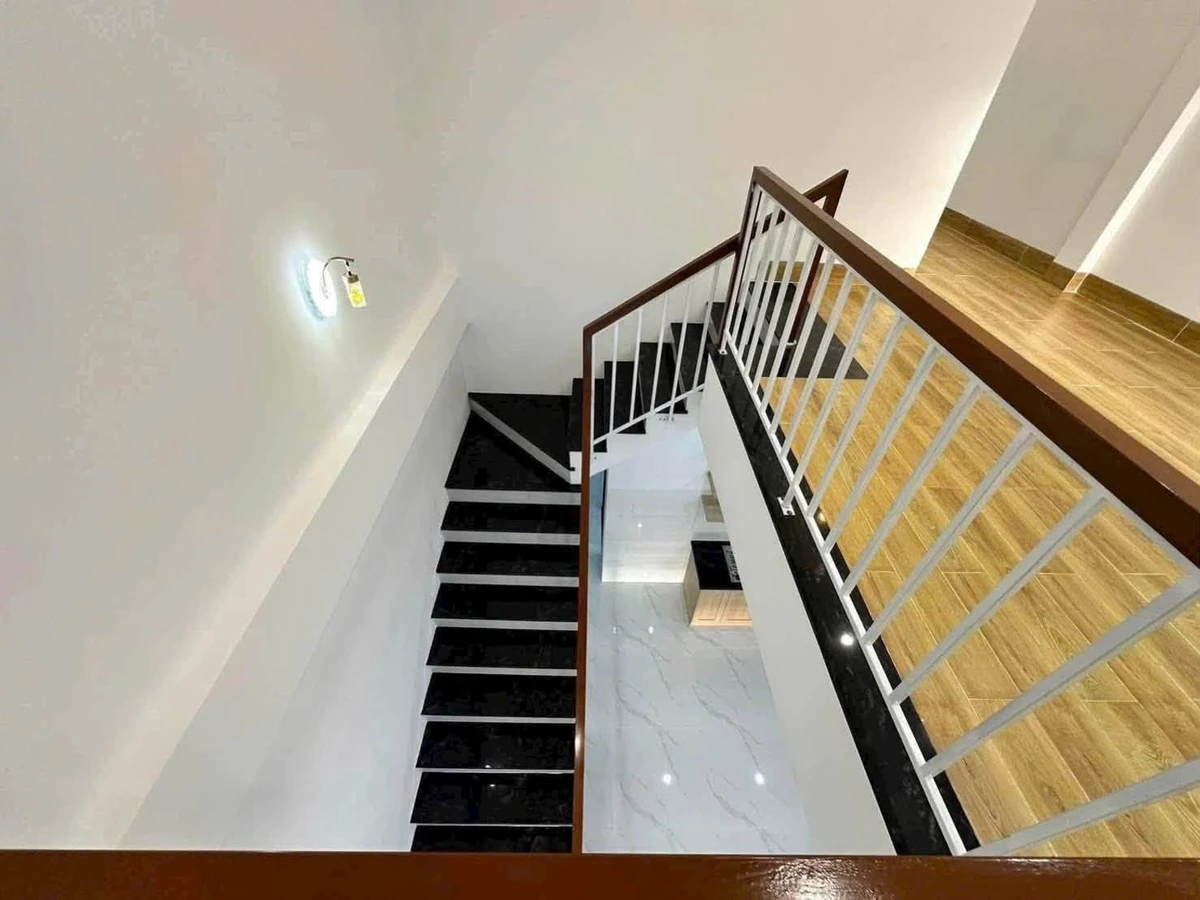 Bán nhà 2 tầng 3PN 105m² gần Ngã 5 Mới - Ảnh thu nhỏ 3