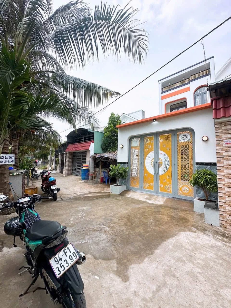 Bán nhà 4 phòng ngủ 108m² Bình Chánh 3 tỷ 180 triệu - Ảnh thu nhỏ 2