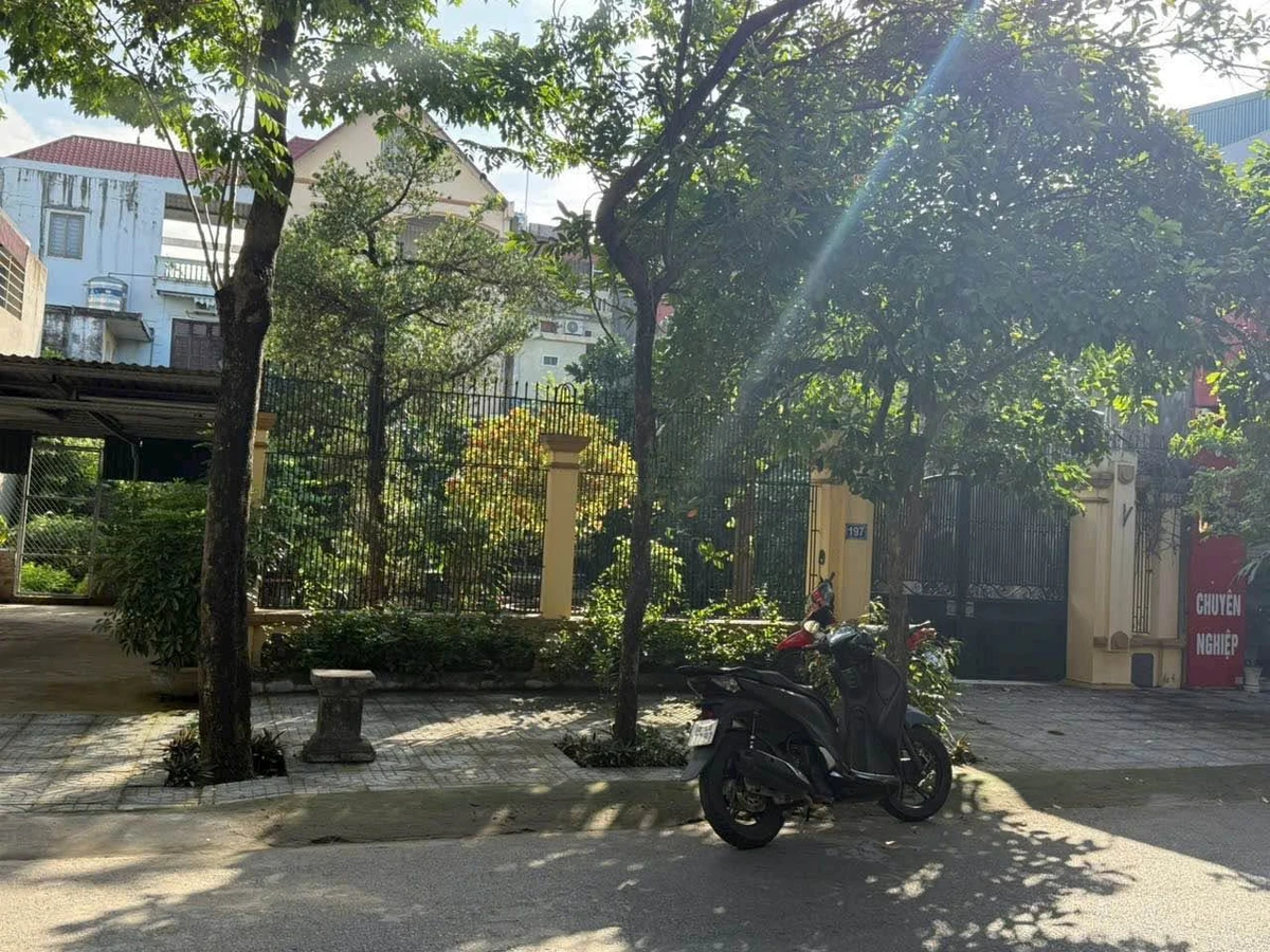 Bán biệt thự Trần Hưng Đạo Hoa Lư Ninh Bình 400m2, 45 tỷ - Ảnh thu nhỏ 2