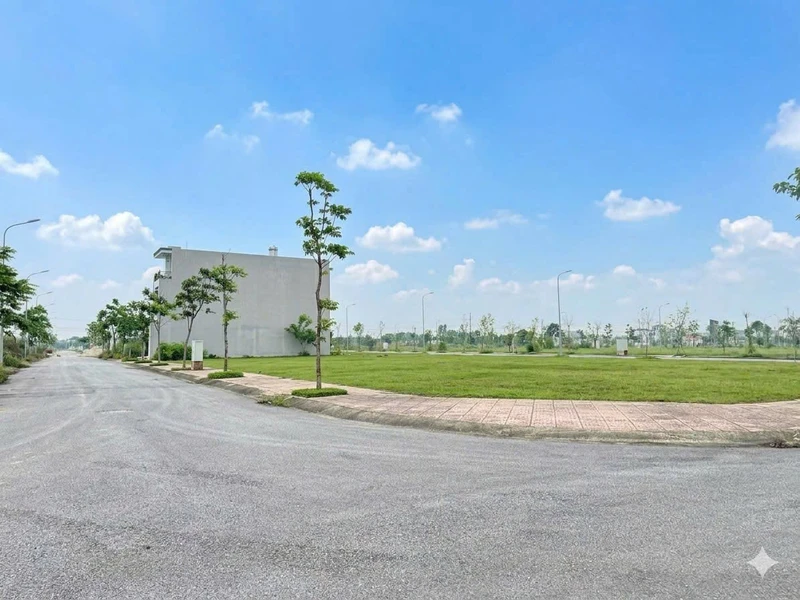 Bán lô góc 122.5m2 KĐT Nam Vĩnh Yên, 5.8 tỷ