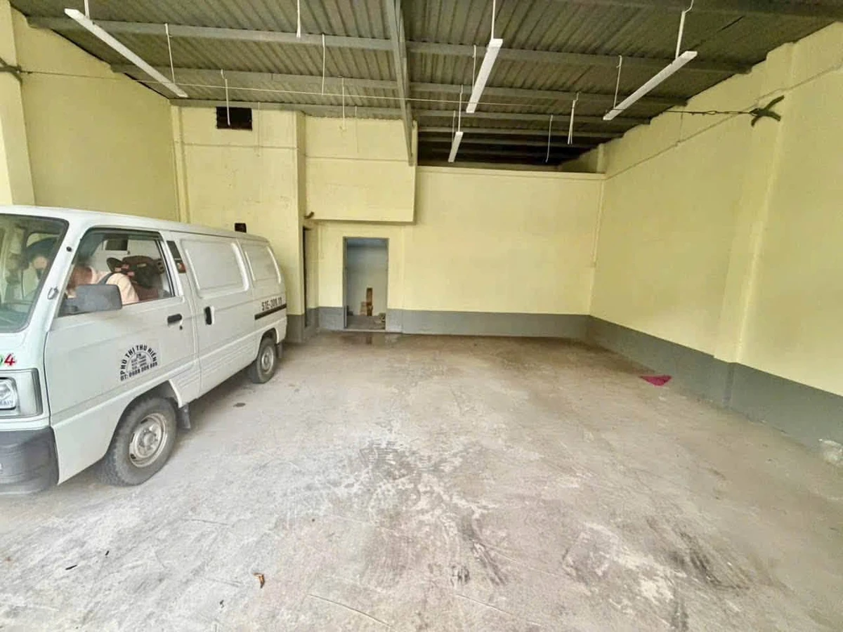 Bán nhà cấp 4 hẻm 8m 7,5x10m nở hậu 8m, Lê Trọng Tấn, Tân Phú, giá 5,5 tỷ - Ảnh thu nhỏ 3