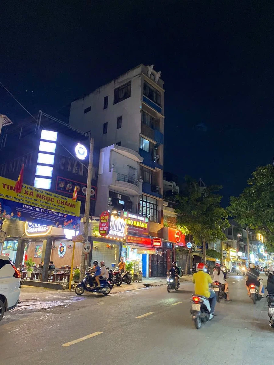 Bán shophouse mặt tiền Bùi Đình Tuỳ, 74m², Bình Thạnh 19.9 tỷ - Ảnh 1