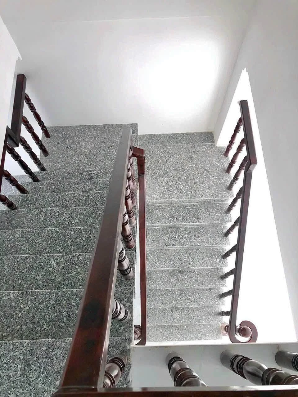Bán nhà phố 2 phòng ngủ 52,5m2 Cần Giuộc Long An - Ảnh 1