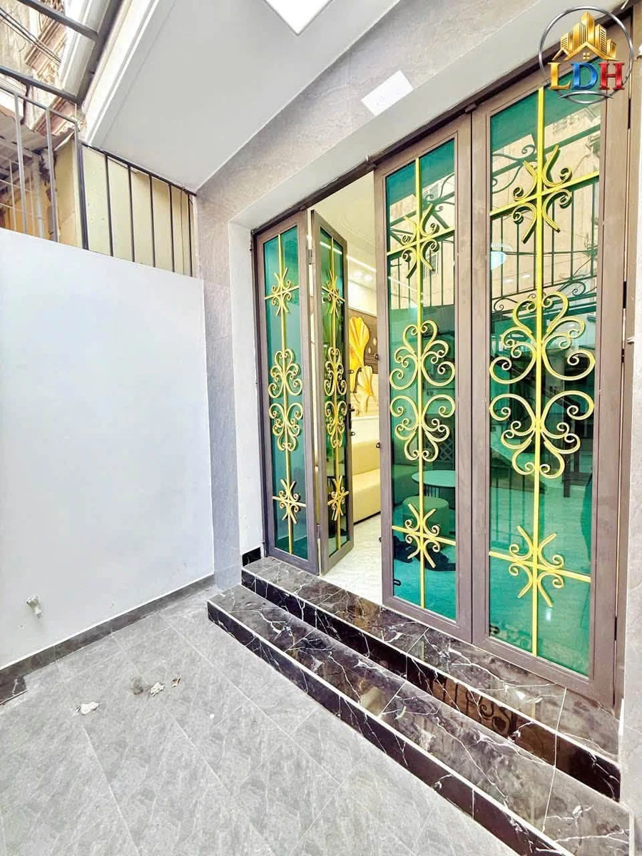Bán nhà xây mới 3 tầng 35m² 3PN Hồ Sen Quận 1 - Ảnh thu nhỏ 2