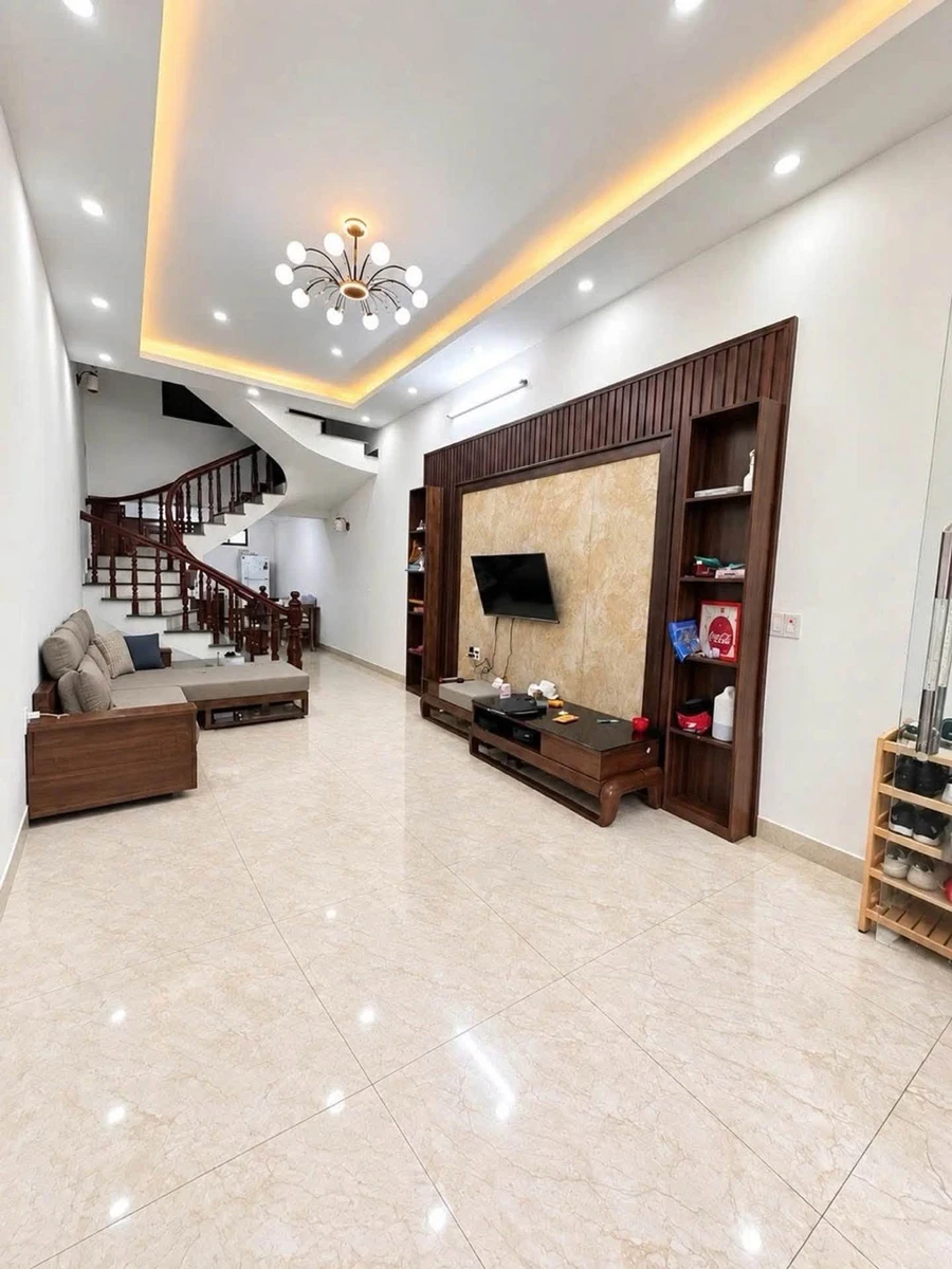Bán nhà 3,5 tầng 47m² mặt tiền gần Aeon Mall, Quận 1 - Ảnh thu nhỏ 3