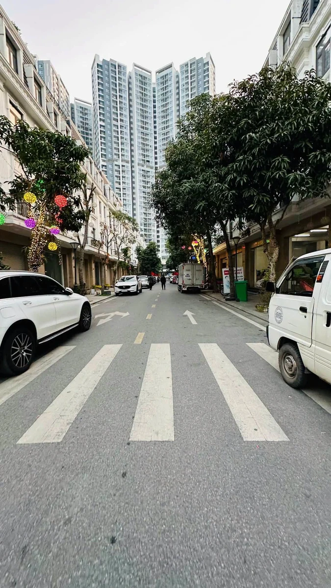 Bán shophouse 78m2, 4.5 tầng, Hoàng Huy Mall, 11.5 tỷ - Ảnh 1