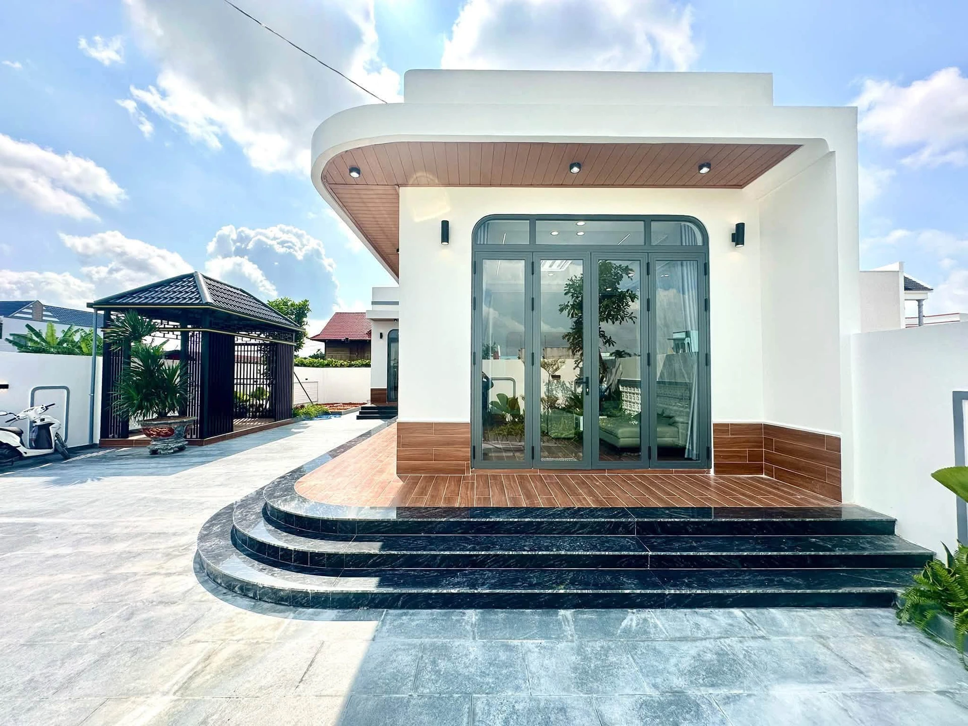 Bán nhà vườn 445m2, 3 phòng ngủ, 4,5 tỷ, Lộc Hậu - Ảnh 1