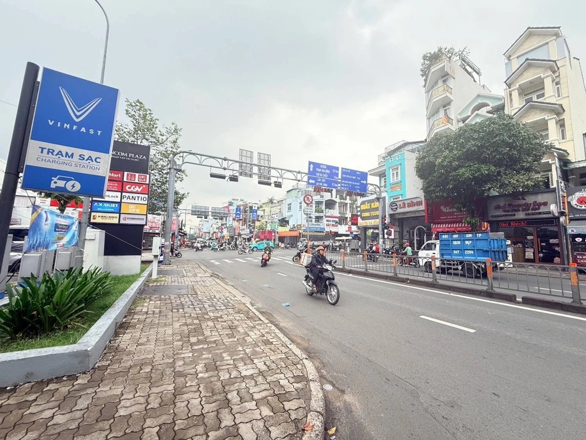 🔥2MẶT TIỀN NGAY EMART PHAN VĂN TRỊ, P.AN NHƠN, GÒ VẤP. DT 3,7❌️25,3M VUÔNG VỨC, 5TẦNG THANG MÁY. 28 TỎI TL SÂU. - Ảnh thu nhỏ 3