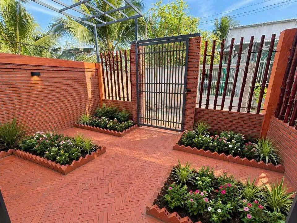 Bán nhà kiểu nghỉ dưỡng 100m2 Tân Bến Tre 890 triệu - Ảnh thu nhỏ 2
