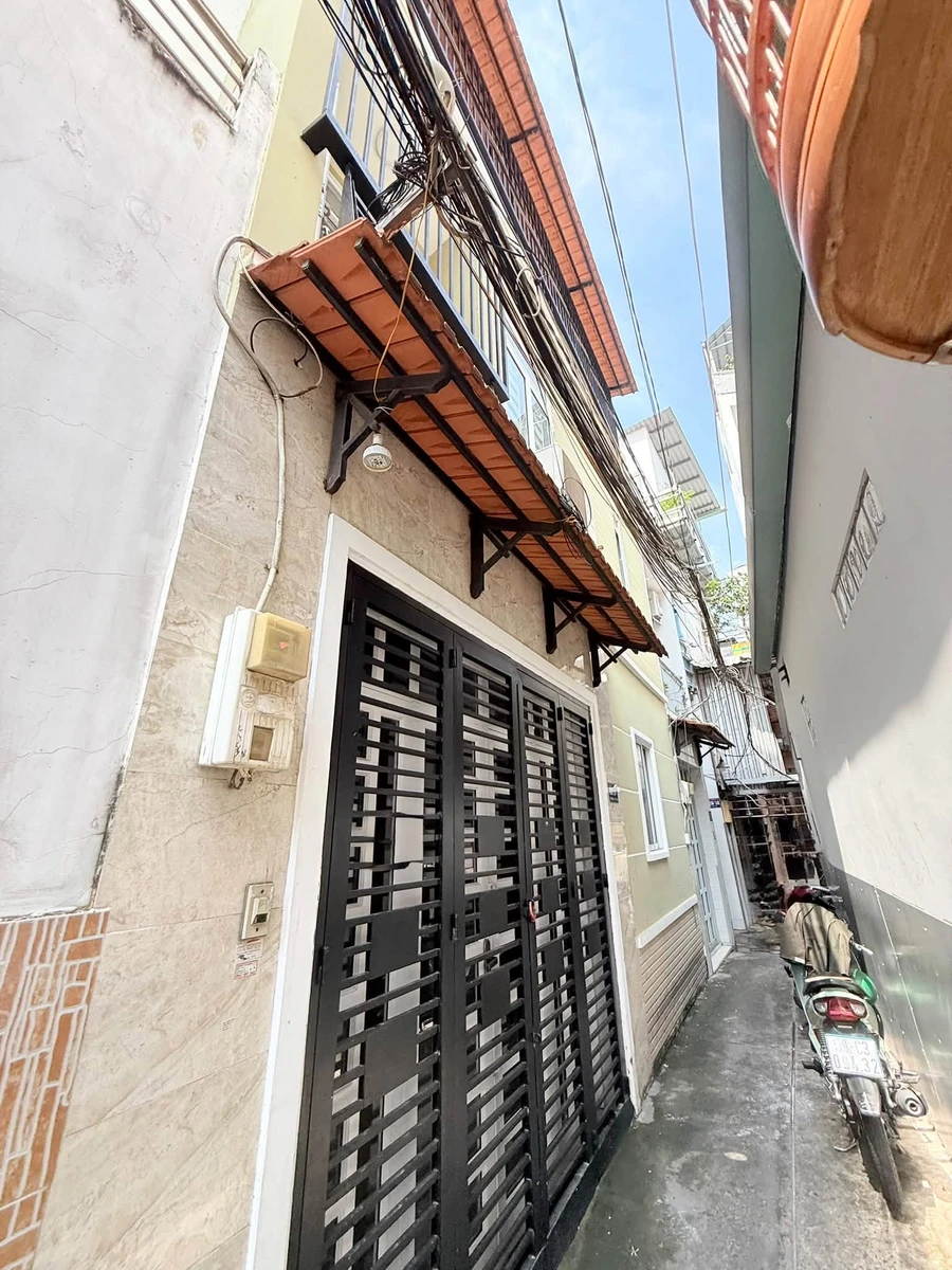 Bán nhà 3 phòng ngủ 22.6m² Quận 4 giá 4 tỷ 50 - Ảnh 1
