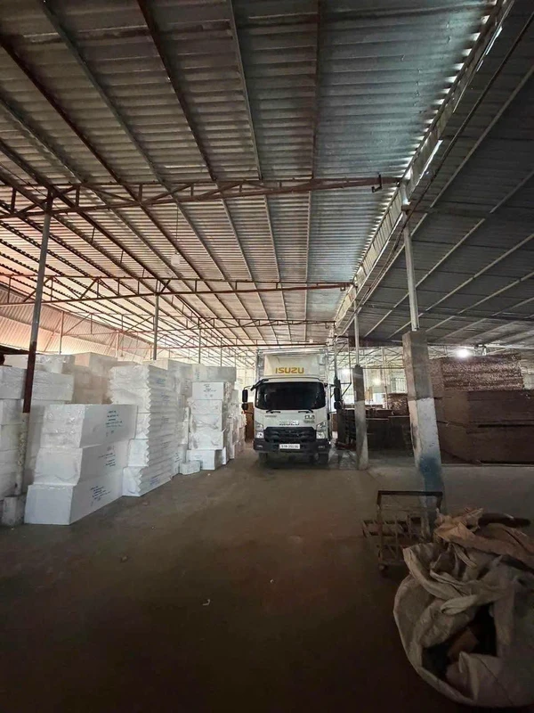 Cho thuê xưởng 2.300m² Tân Uyên Bình Dương 130 triệu/tháng