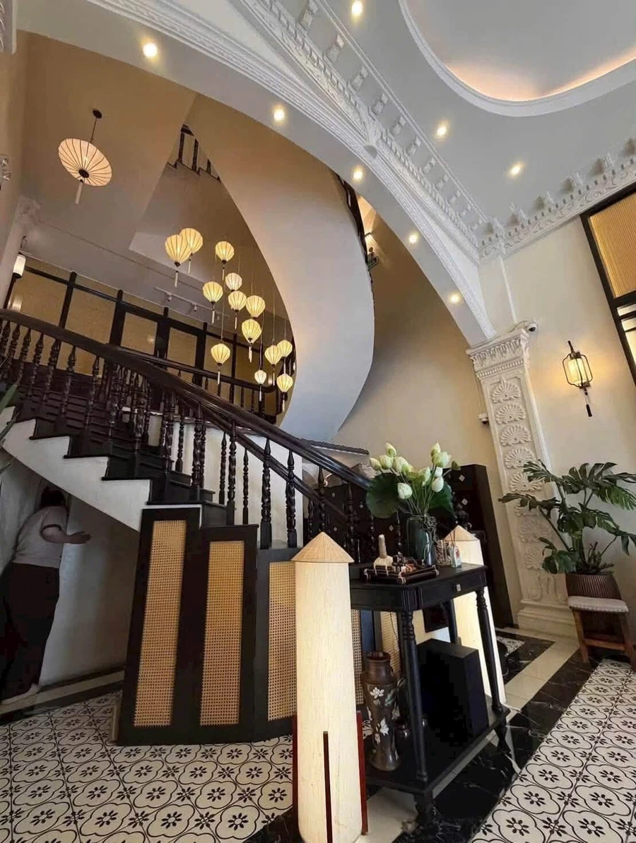 Bán nhà góc 2 mặt tiền Trần Hưng Đạo Q1, 128.5m², 40 tỷ - Ảnh thu nhỏ 3