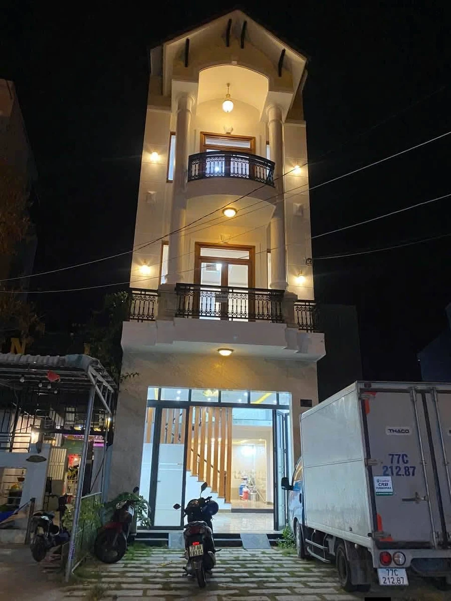 Bán nhà phố mặt tiền Hoàng Văn Thái 70m2, 3 phòng ngủ - Ảnh thu nhỏ 3