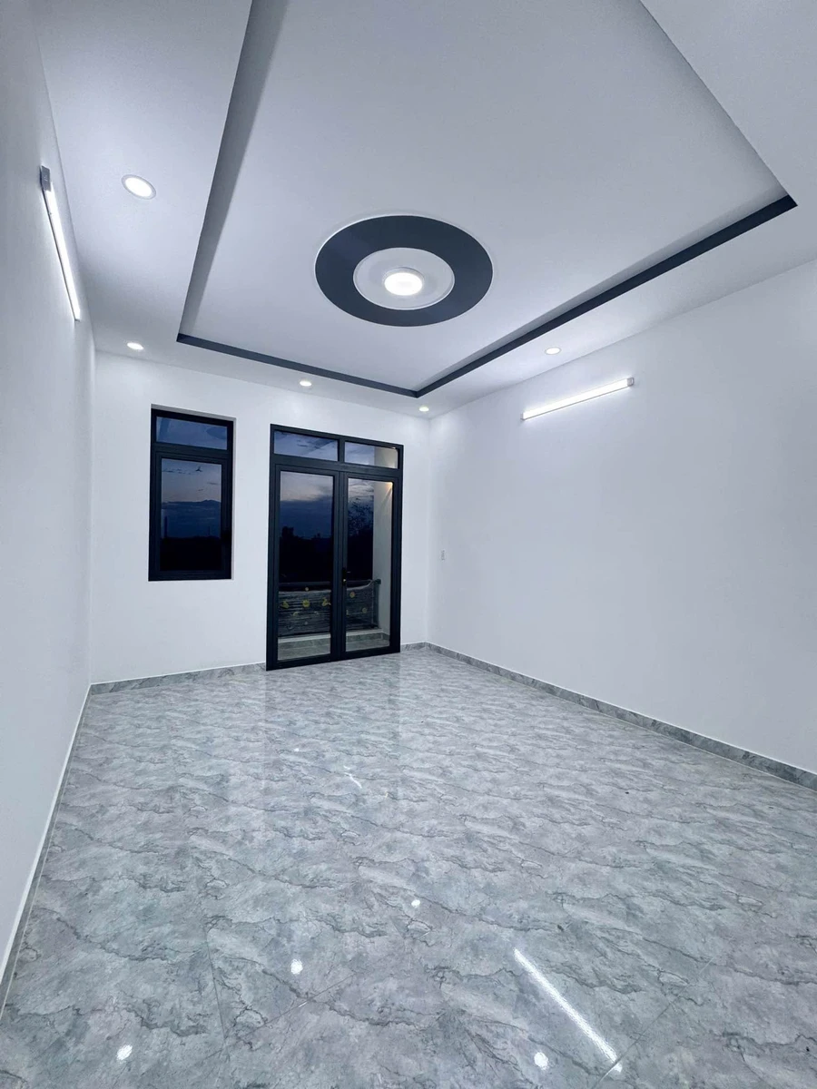 Bán nhà mặt tiền 146m2 Cần Giuộc Tây Ninh giá 2,7 tỷ - Ảnh thu nhỏ 3