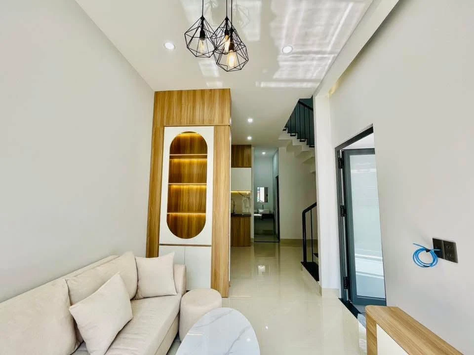 Bán nhà 2 tầng 3PN 53,9m² đường Nguyễn Bá Loan Quảng Ngãi - Ảnh thu nhỏ 2