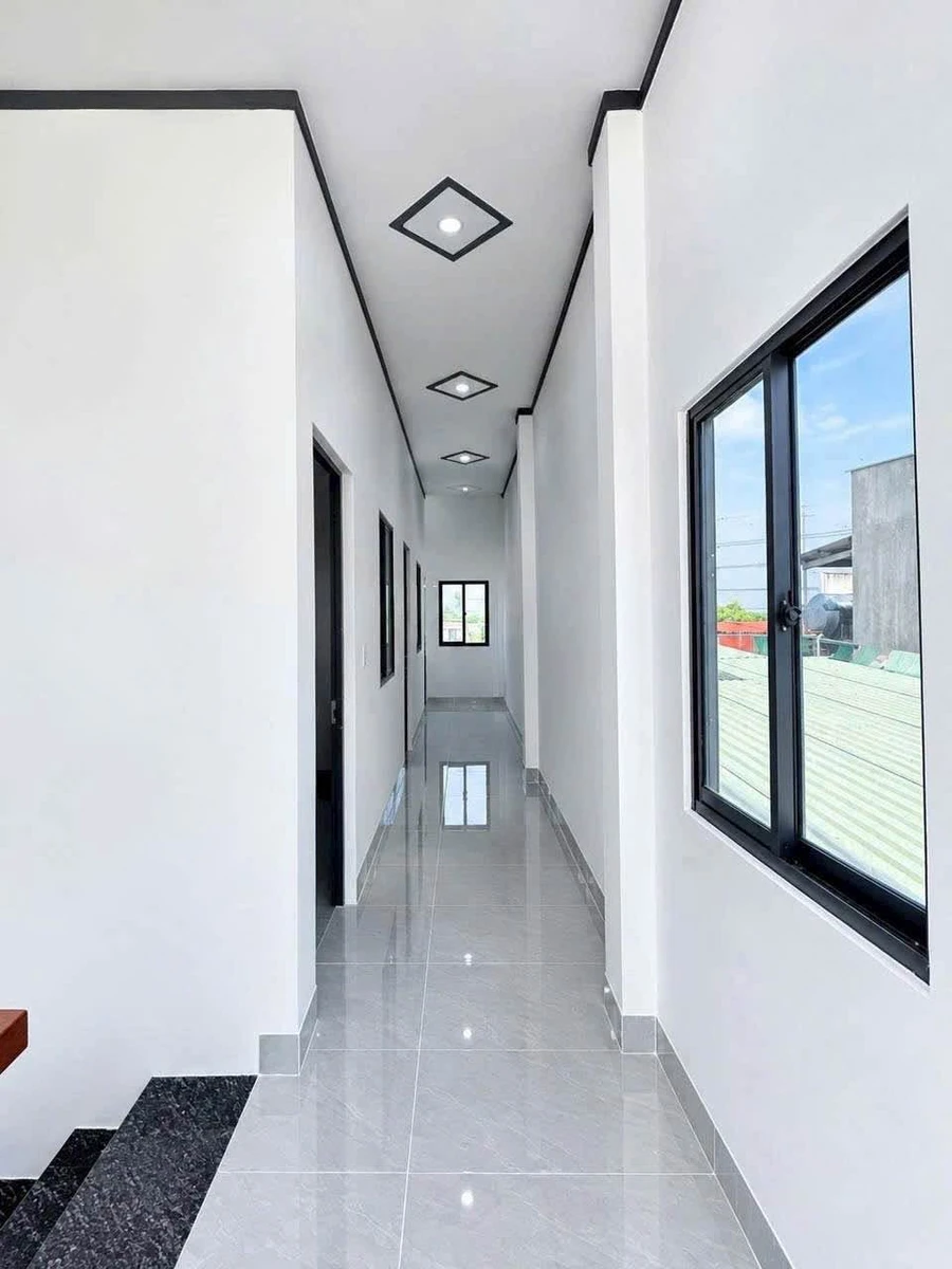 Bán nhà 1 trệt 1 lầu 105m² 3PN ngã ba Đèn Vàng Quận 1 - Ảnh thu nhỏ 4