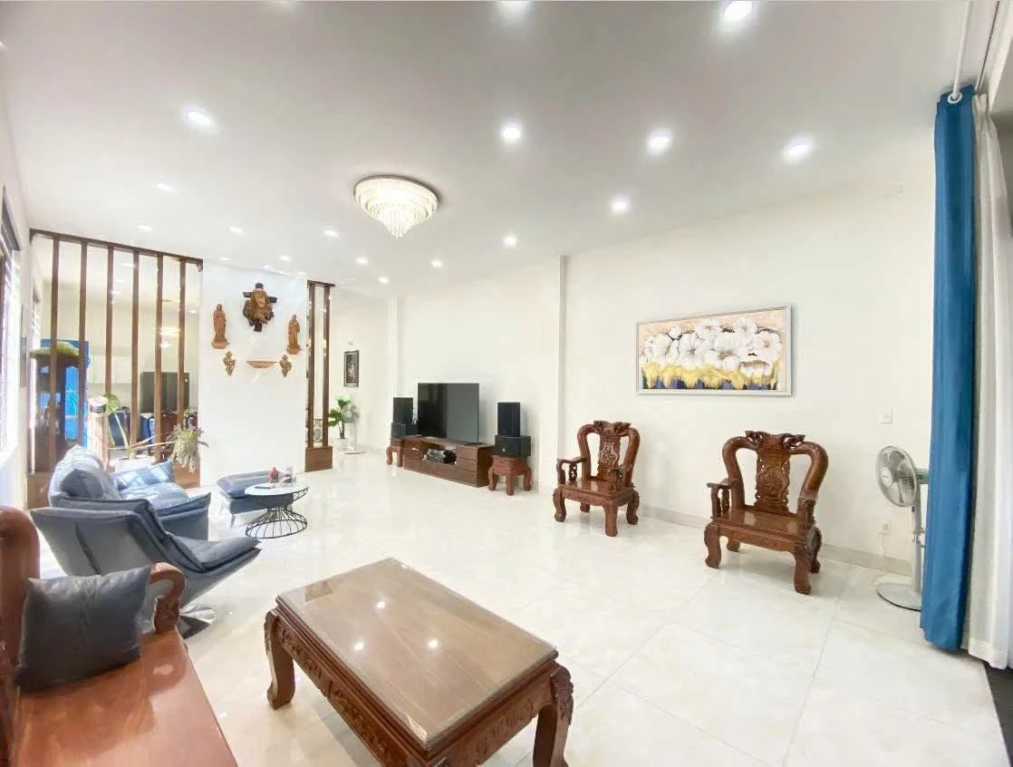 Bán nhà 1 trệt 2 lầu góc 2 mặt tiền 134m² Long Bình Biên Hòa 6,8 tỷ - Ảnh thu nhỏ 3