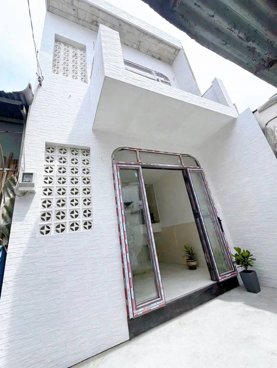 Bán nhà 2 phòng 36m² Hẻm 433 Huỳnh Tấn Phát Quận 7 - Ảnh 1