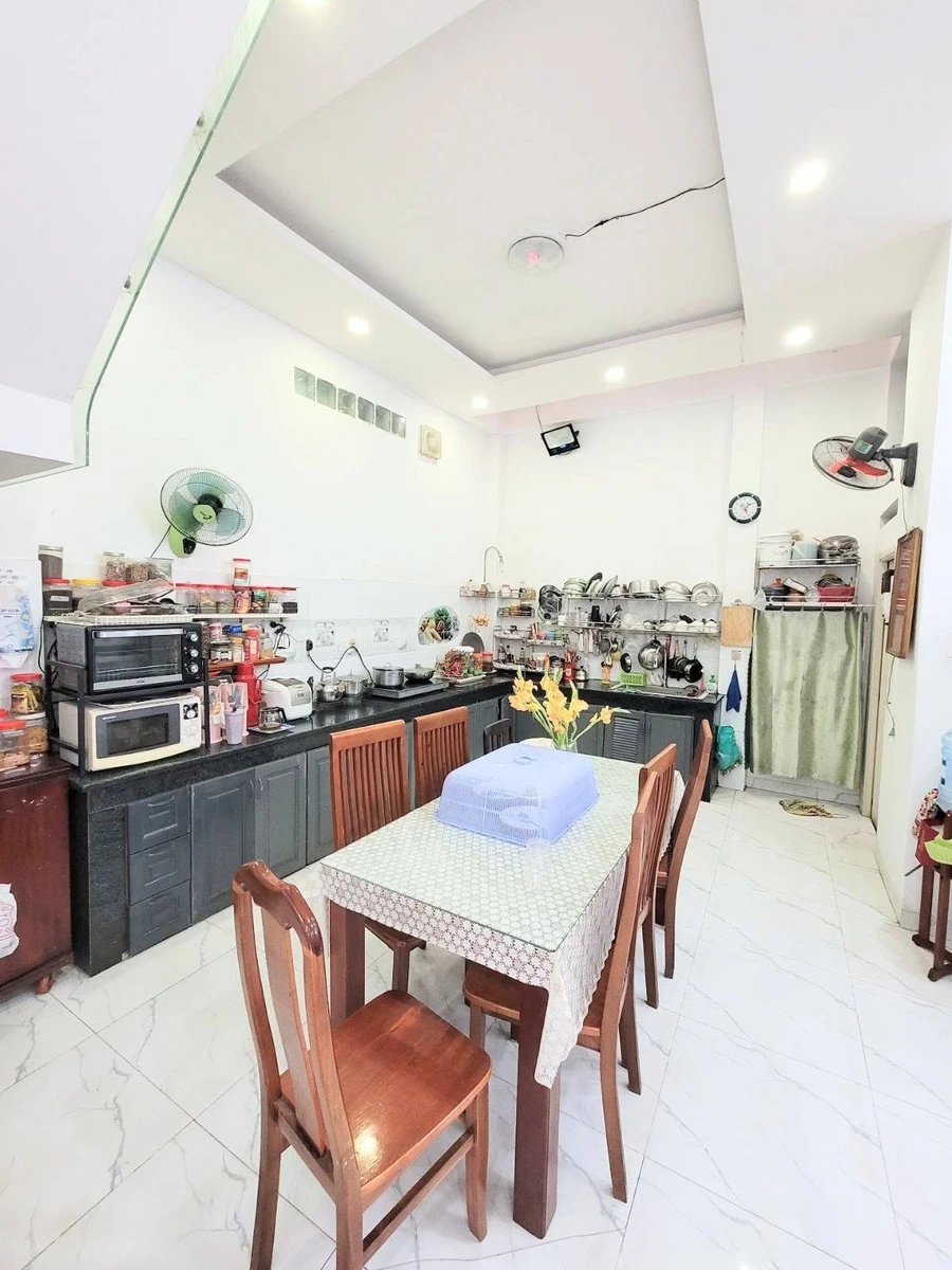 Bán nhà 3 tầng 93m² 80tr/m² Quang Trung - Ảnh thu nhỏ 4
