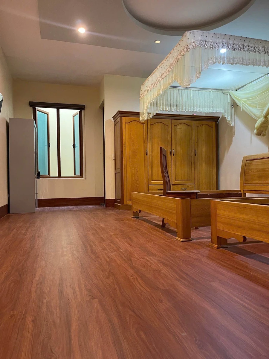 Bán nhà 4,5 tầng 90m² mặt tiền 5m giá 7,5 tỷ - Ảnh thu nhỏ 3