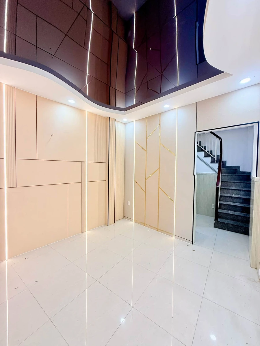 Bán nhà 3 phòng ngủ 22.6m² Quận 4 giá 4 tỷ 50 - Ảnh thu nhỏ 2