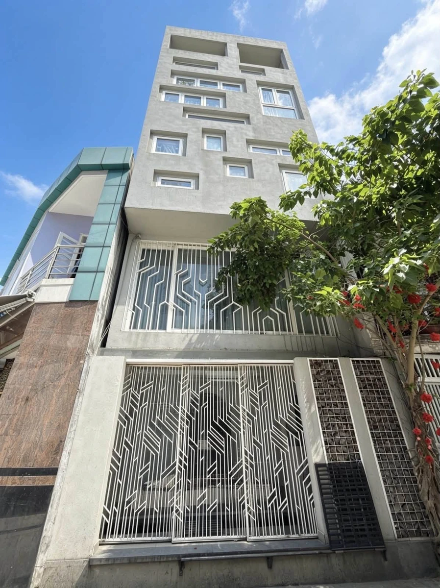 Bán nhà hẻm xe hơi 42m2, 5 lầu, 4PN đường Phan Tây Hồ, Phú Nhuận giá 8,3 tỷ - Ảnh 1