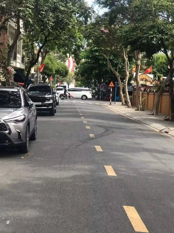 Bán nhà mặt tiền 5x25m Nguyễn Du Bà Rịa 8 tỷ