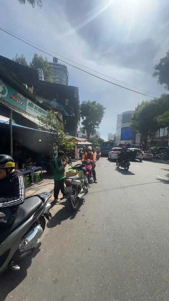 Bán nhà Quận 1 trung tâm Yersin 26,3m² 9,5 tỷ - Ảnh 1