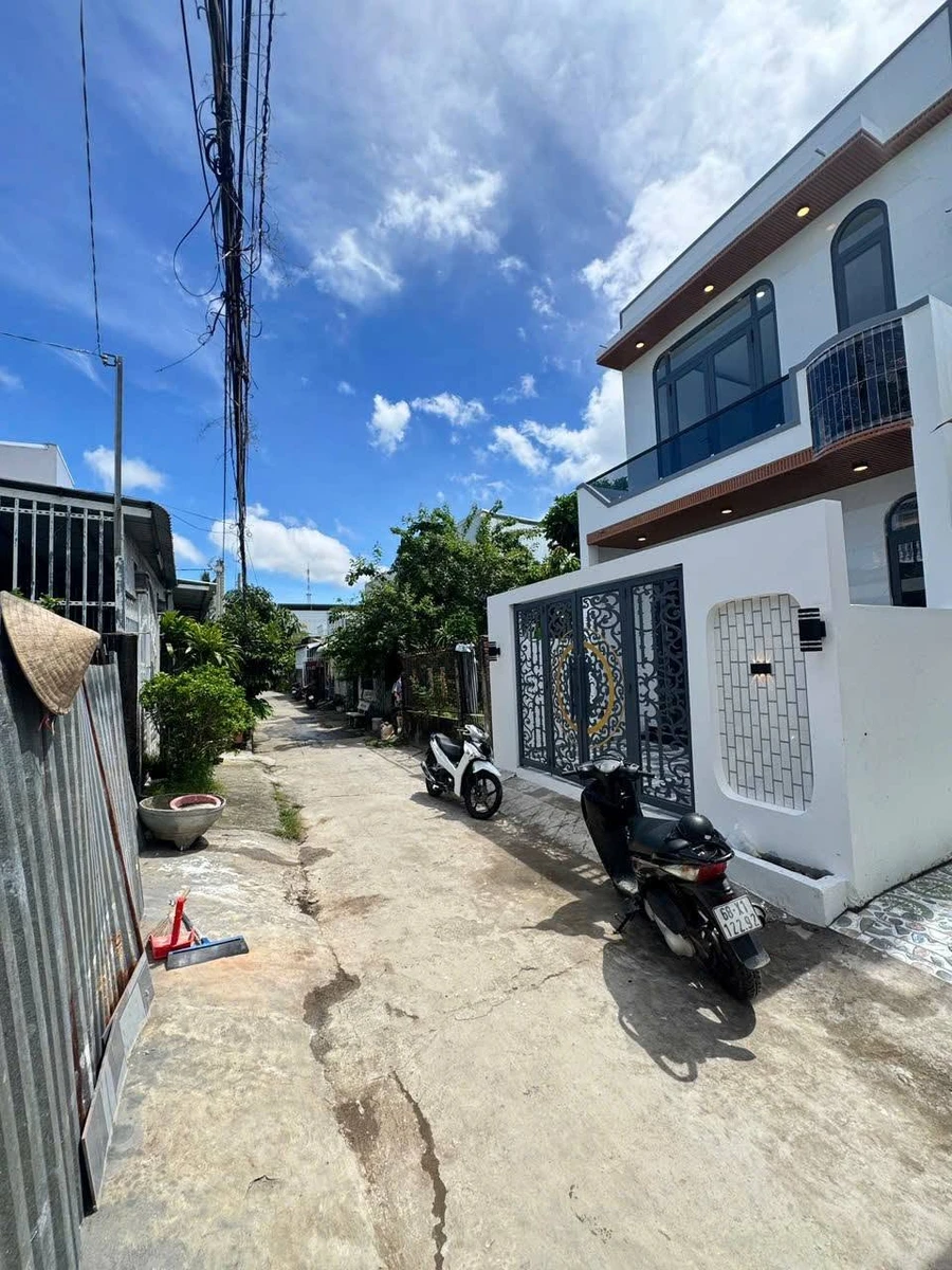 Bán nhà mới 5x16,75m Rạch Giá, Kiên Giang, 2 tỷ 050 - Ảnh thu nhỏ 2