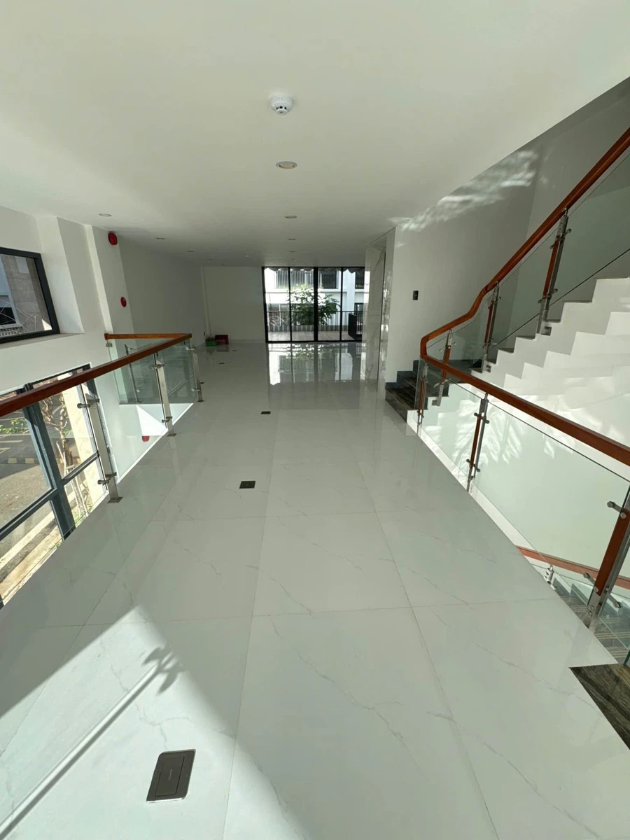 Cho thuê văn phòng góc 2 mặt tiền 124m² Buôn Ma Thuột - Ảnh thu nhỏ 4
