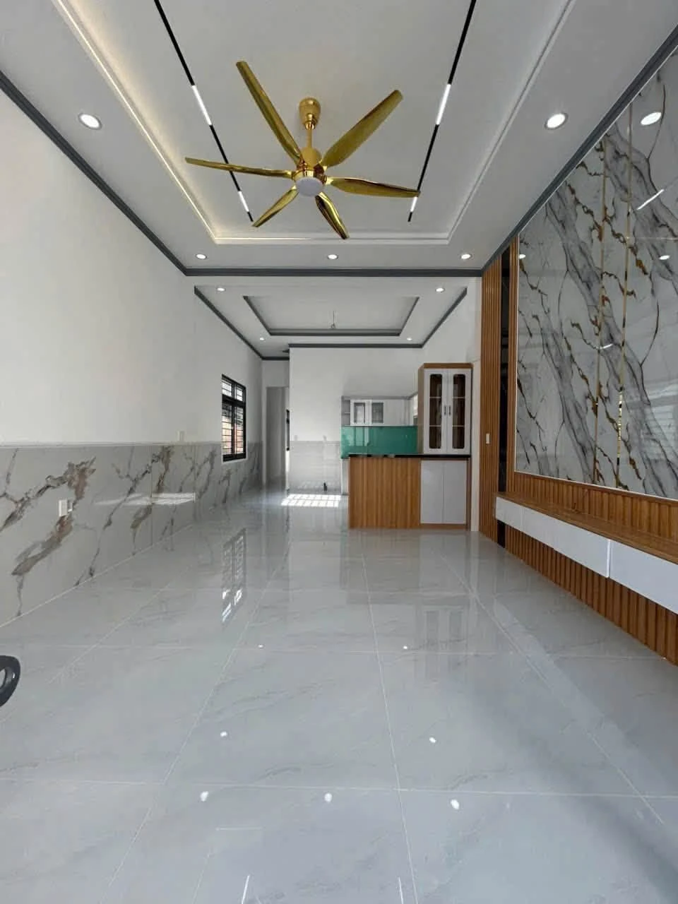Bán nhà 3 phòng ngủ 103.5m² Quận 4 giá 1.49 tỷ - Ảnh 1