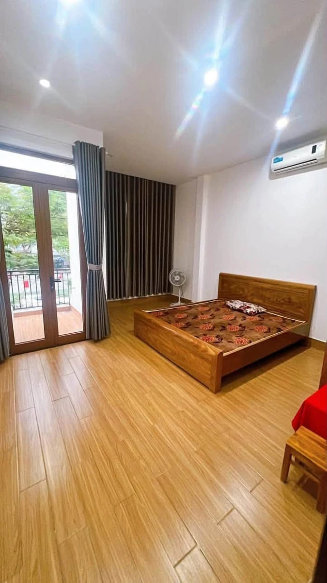 Bán nhà 3 tầng mặt tiền Lê Văn Hiến 73m² - 9,5 tỷ - Ảnh thu nhỏ 2