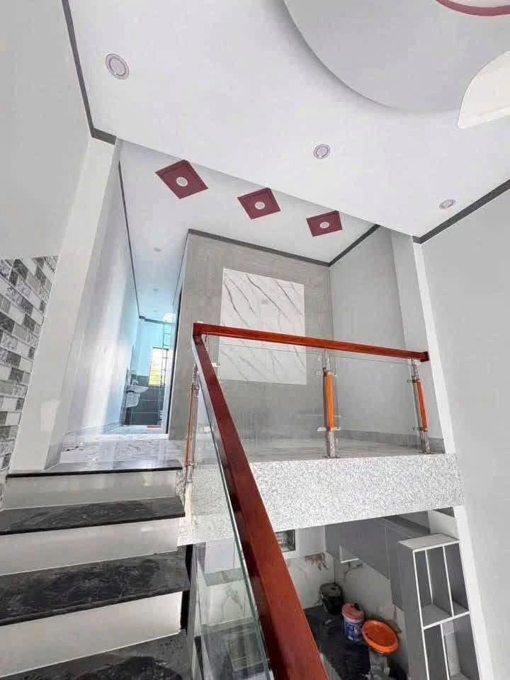 Bán nhà gác lửng 80m² 2 phòng ngủ tại Long Bình - Ảnh thu nhỏ 2