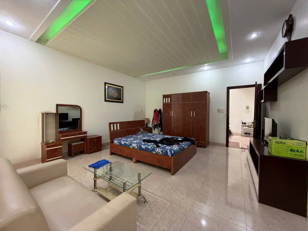 Bán nhà 4 tầng mặt tiền đường 2/4, 147m2, 27 tỷ, Nha Trang - Ảnh thu nhỏ 2