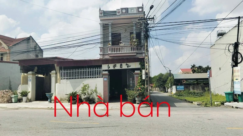 Bán nhà 2 tầng 125m2 mặt tiền Quốc lộ 10 Bút Sơn