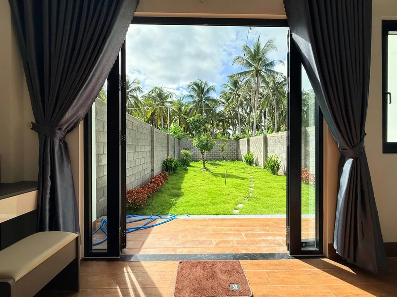 Bán nhà vườn 6,3x53m thổ cư 100% đường Nguyễn Thị Định, Vĩnh Hiệp, Rạch Giá, tặng nội thất